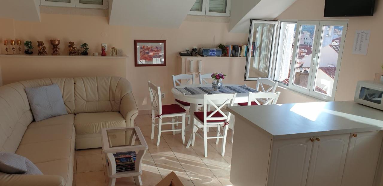 Holiday Home Mila Ντουμπρόβνικ Εξωτερικό φωτογραφία